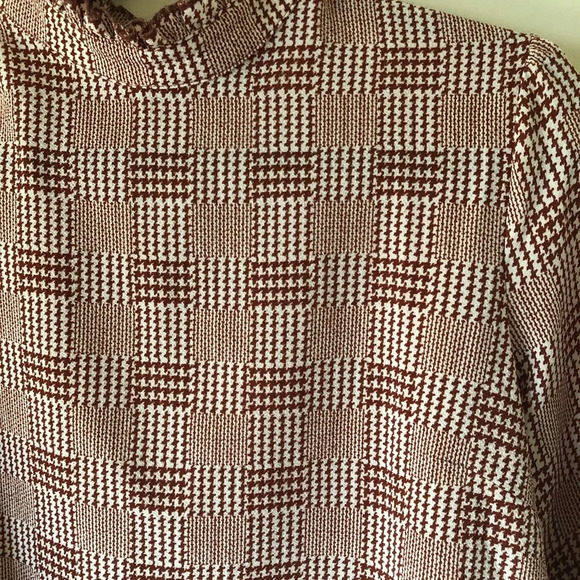 Forever 21 turtleneck red blouse high neck long sleeve blouse women’s sz m - Picture 7 of 8